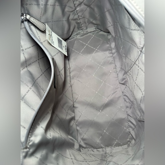 MICHAEL KORS TOTE BAG - Picture 9 of 11